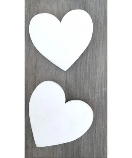 Ξύλινες λευκές καρδιές