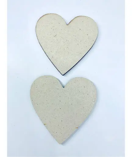 ΞΥΛΙΝΕΣ ΚΑΡΔΙΕΣ ΣΤΟ ΦΥΣΙΚΟ ΧΡΩΜΑ