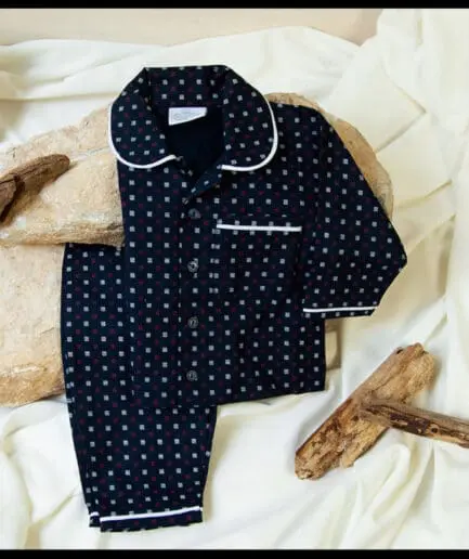 Πιτζάμες & Μπουρνούζια