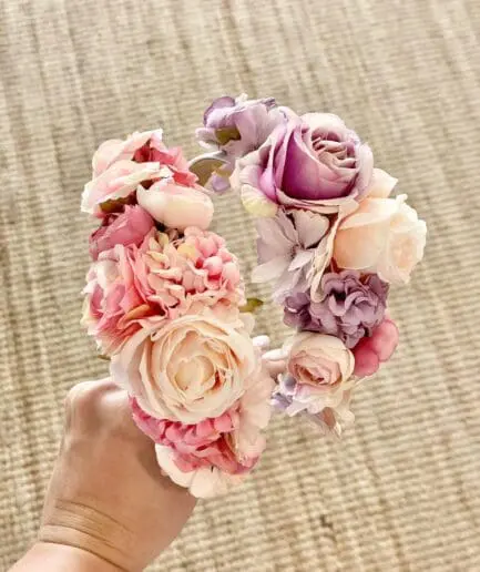 Χειροποίητη στέκα με λουλούδια Κ223